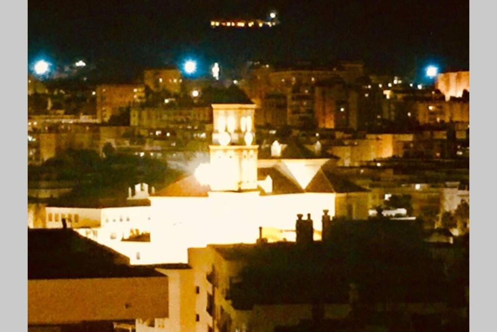 Apartamento Lujoso Y Moderno Vistas Panoramicas Al Mar マルベーリャ エクステリア 写真