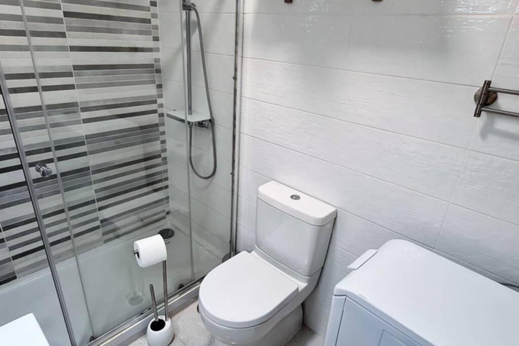 Apartamento Lujoso Y Moderno Vistas Panoramicas Al Mar マルベーリャ エクステリア 写真