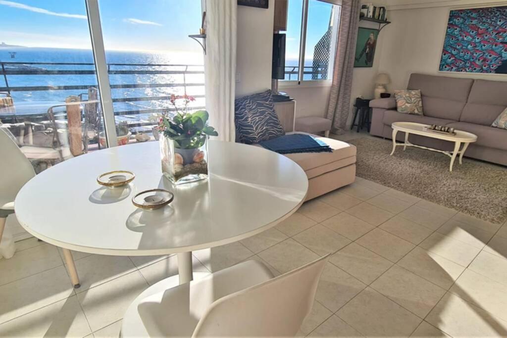 Apartamento Lujoso Y Moderno Vistas Panoramicas Al Mar マルベーリャ エクステリア 写真